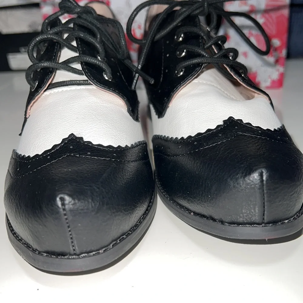 RARE NIB CHINESE LAUNDRY OBJECT OXFOD HIDDEN SOLE US 10